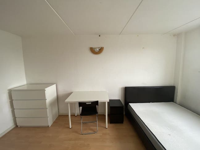 Nice double in Battersea Park AV. SOON!  Main Photo