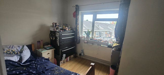 Single room in shared flat Main Photo