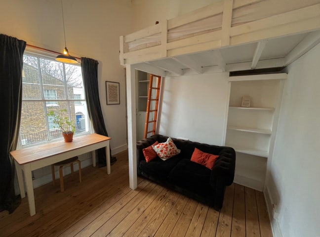 Beautiful room in London Fields (Sublet 8/12-11/1) Main Photo