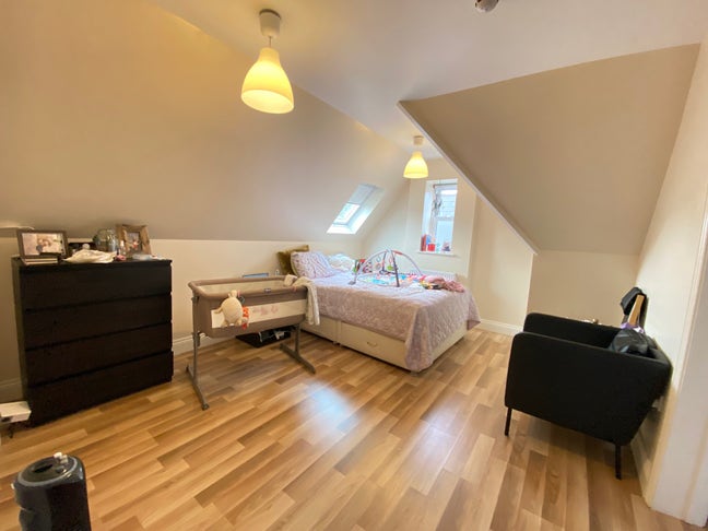 ** 01 Bed Flat ** Hamilton Road ** Ealing ** W5 Main Photo