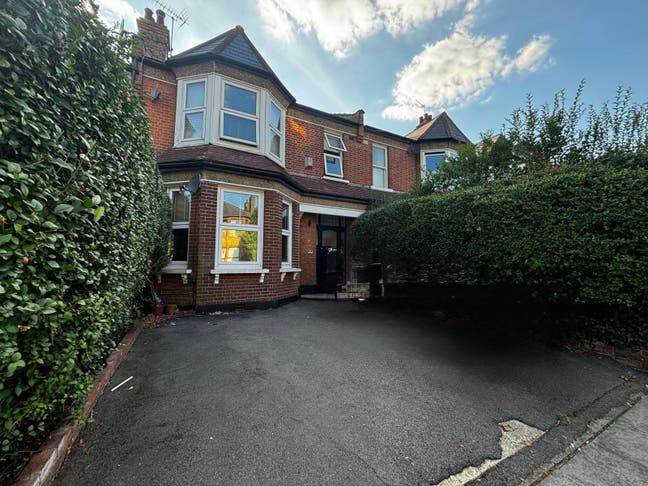 *Small Double room in Hendon Main Photo