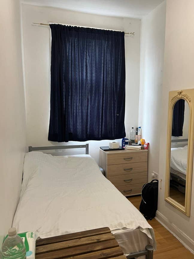 Single Room - 6 min to Bakerloo/Overground Main Photo