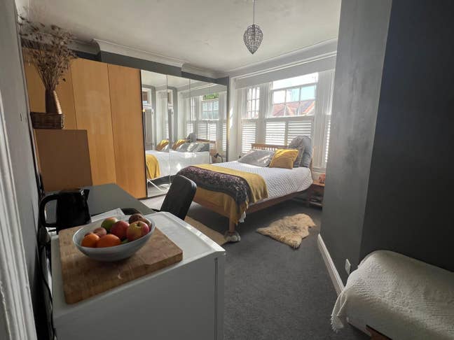 Self-contained En-suite - Short term let only  Main Photo
