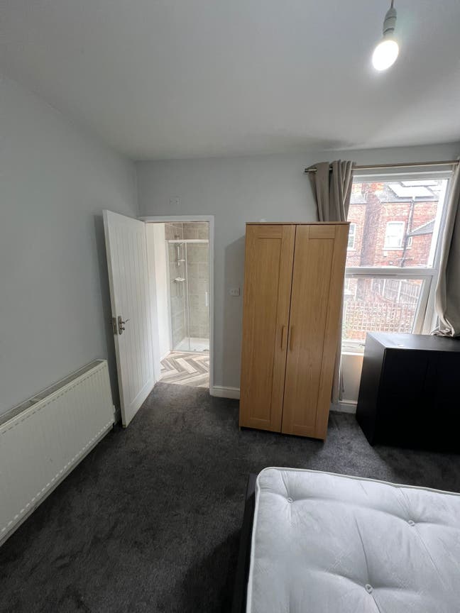 Urgent Tenancy Contract transfer  Main Photo