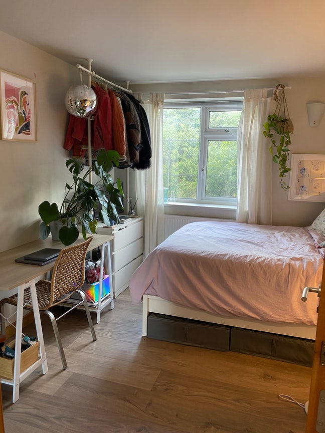 2 rooms available in modern Hackney downs flat ☀️ Main Photo