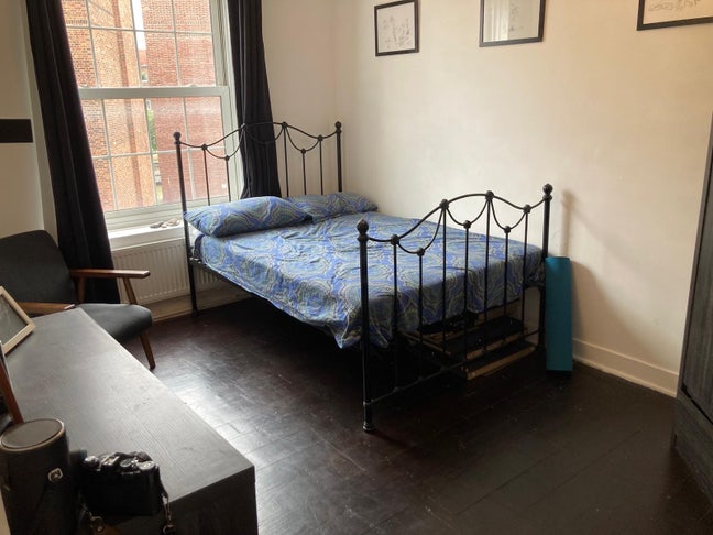 Large double room for rent  Main Photo