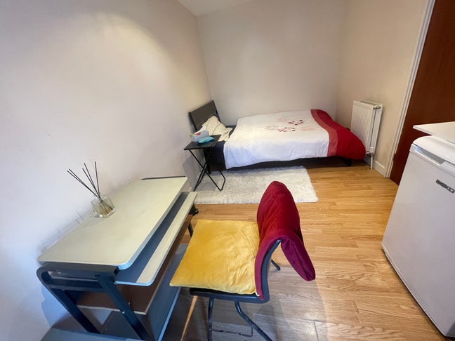 1 large double bedroom for rent  Main Photo