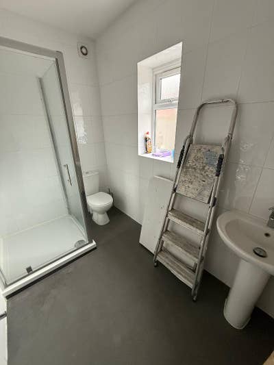 2 X Bedsits to Let  Wembely (Chalf) Main Photo