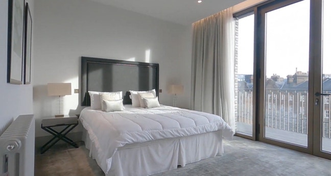 Spacious room available in 2 bed Westminster flat Main Photo