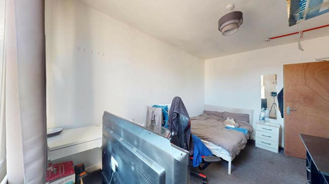 🌐 Room Opposite Stepney Green Station 🌐 Main Photo