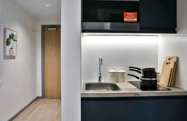 New Tenant to Takeover Studio Flat Main Photo