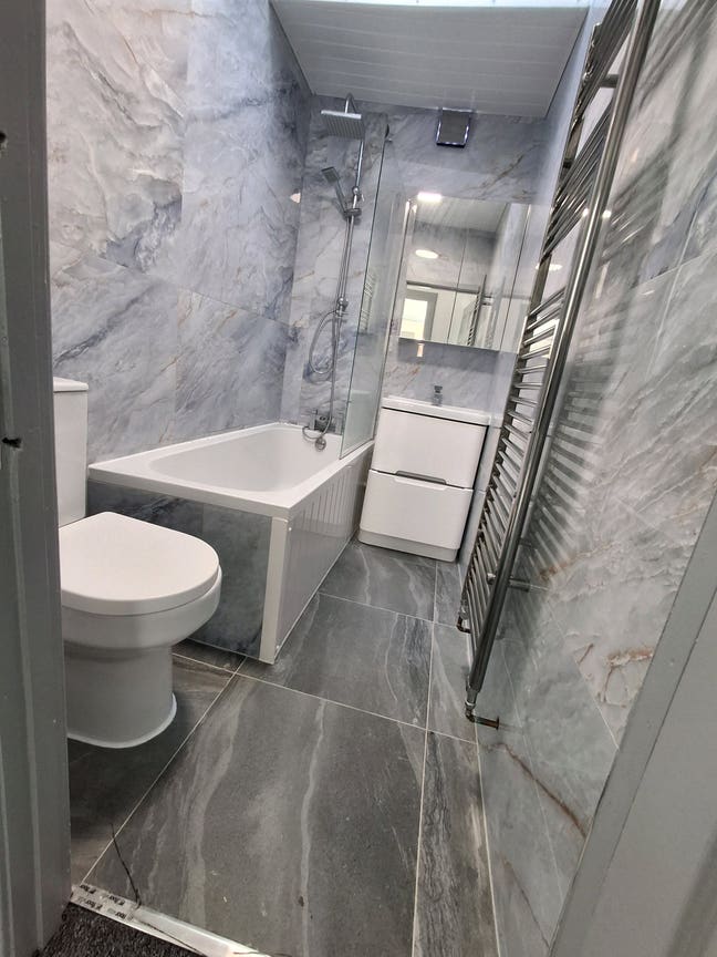 Newly refurbished, luxury bedrooms! Great location Main Photo
