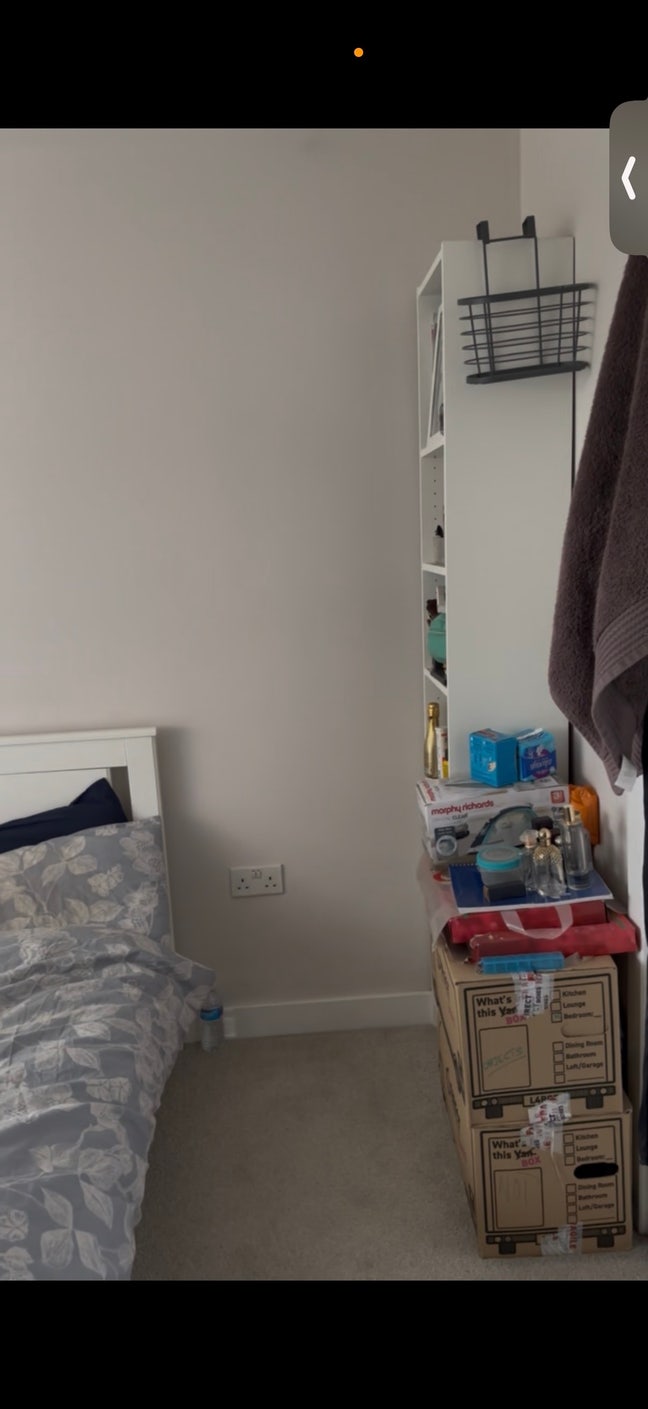 1  ensuite bed room Colindale  Main Photo