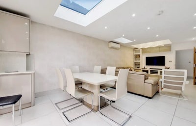 🚆  7  mins  to  Ilford  •  Single Room •  IG1  Main Photo