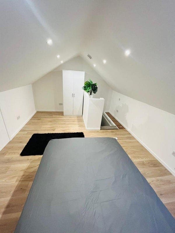Lovely Room in Battersea: Available for Couples❤️ Main Photo
