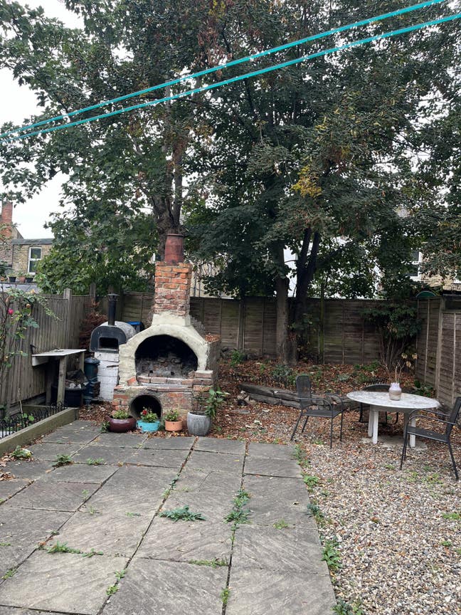 Super spacious 2 bed garden flat available October Main Photo