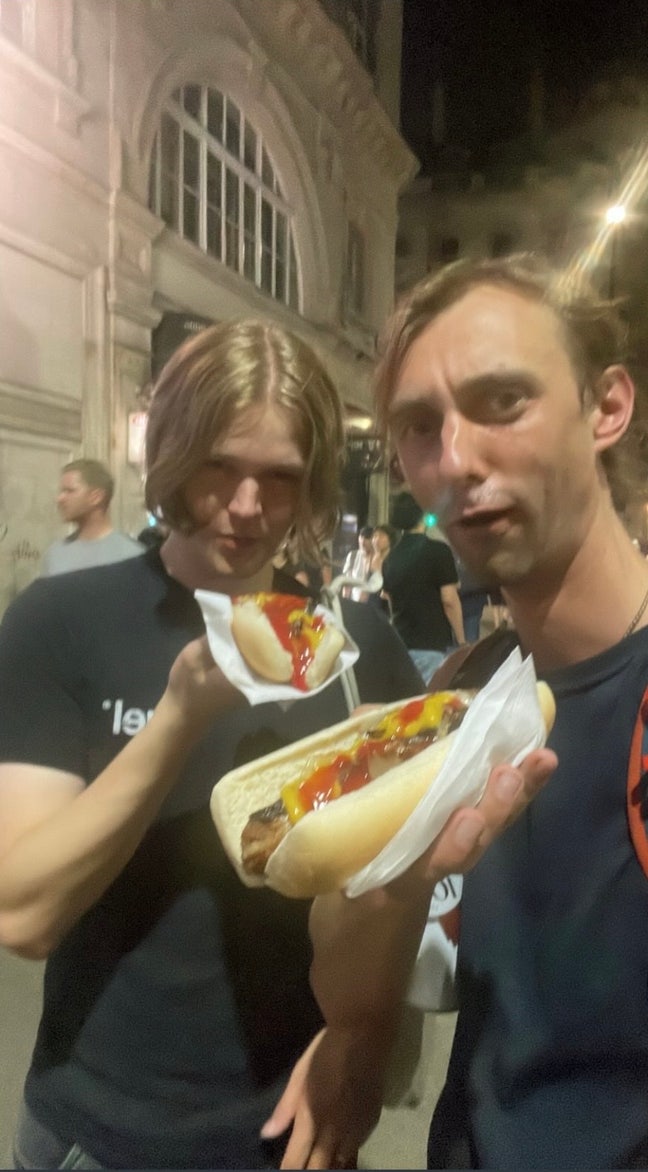 Professional Male looking for Single/ Double room Main Photo