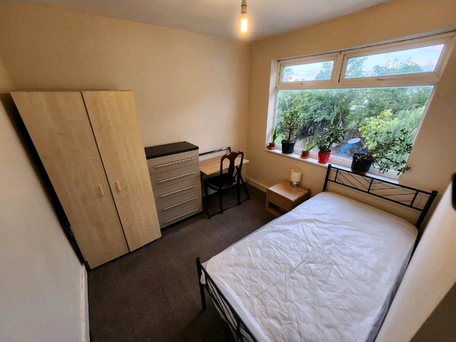 Single bedroom  Main Photo