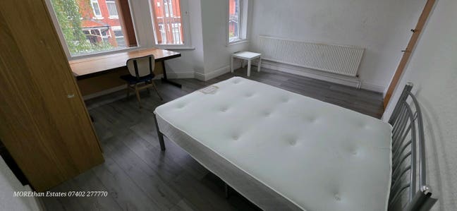 Bills inc Room. Near Oxford Rd,Uni, City,Transport Main Photo
