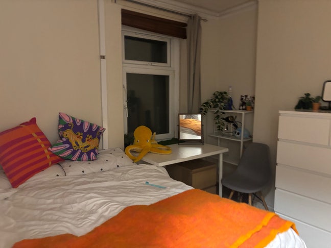Lovely ground floor double room to rent  Main Photo