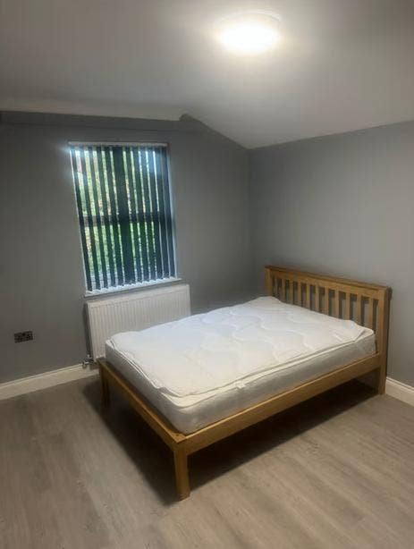  6 Double Rooms Available in - Bristol BS4 2JL Main Photo