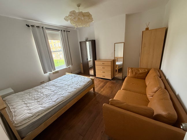 2 Double Rooms Available in Camberwell/Brixton Main Photo