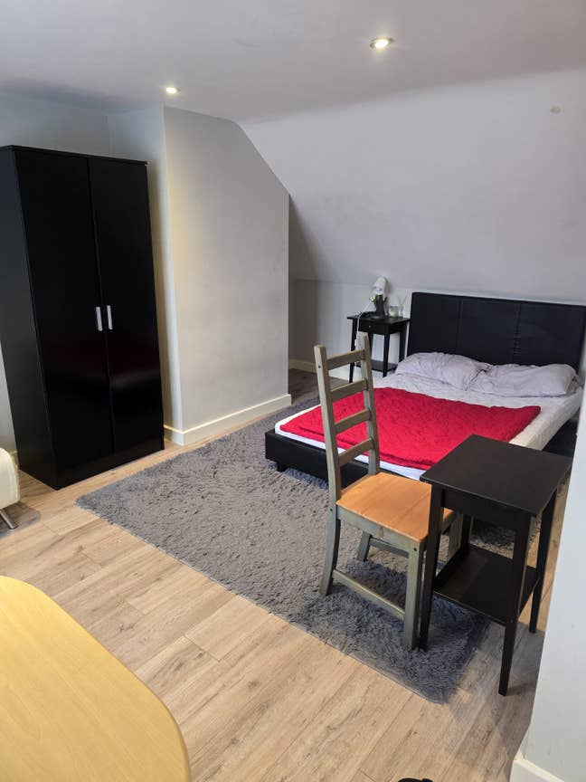 Studio flat with all bills available in SW16 Main Photo