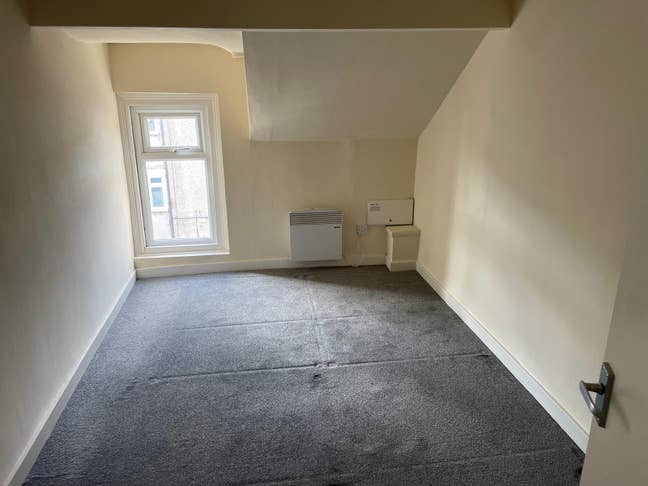 Self Contained Flat All Bills Included Main Photo