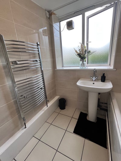 Geart Price Camden| Ucl | &pound;950 Pcm| 3 Double Rooms Main Photo