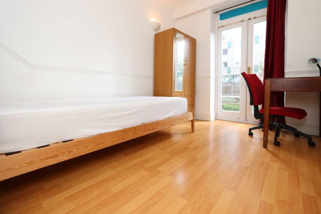 2 Beautiful Rooms in Bethnal Green! Main Photo