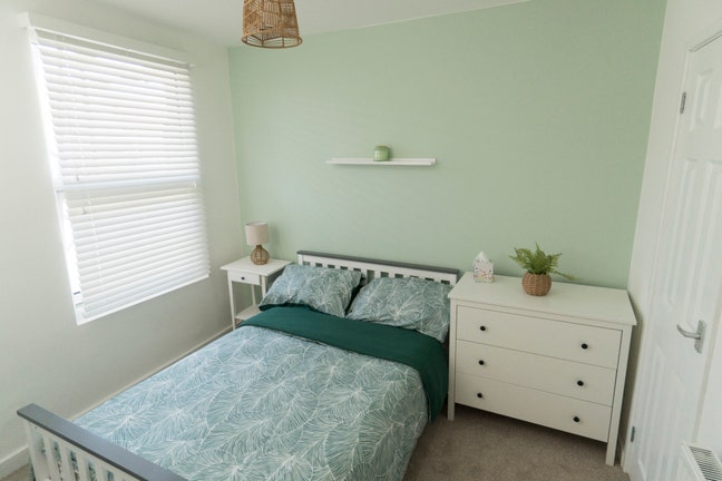 Beautiful rooms off North Street Main Photo