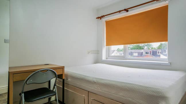 Hubert Road Ensuite Main Photo