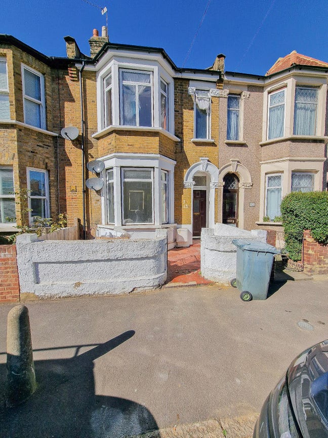 4 Bed Flat, Bushey Road, E13 Main Photo