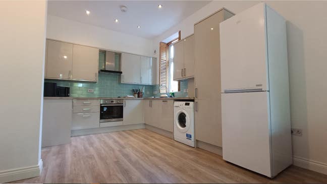 Double Ensuite Room in 4 Bed Flat Share Main Photo