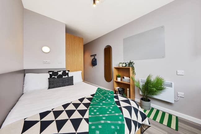 Student Accommodation Jennens Court Silver EnSuite Main Photo