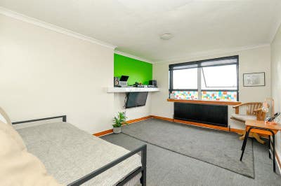 Charming split-level flat in Stamford Hill Main Photo