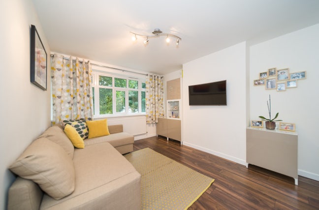 Spacious 1 Bed Flat-Battersea Power Station-Asap Main Photo