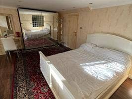 Room in a Shared House, Noel Road, W3  Main Photo