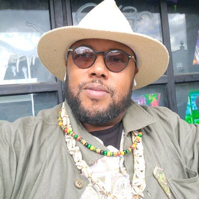 I am a male aged 42. I am looking for a singl... Main Photo