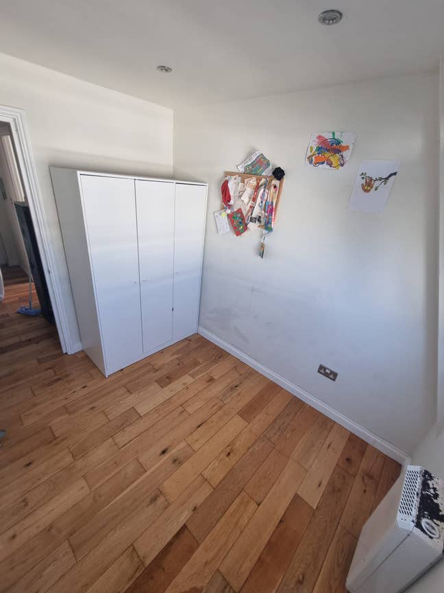 Single room in shared 2 bedroom flat Main Photo