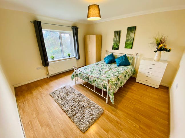 🌟Bright & Cozy Double Room in East Acton – Zone 2 Main Photo