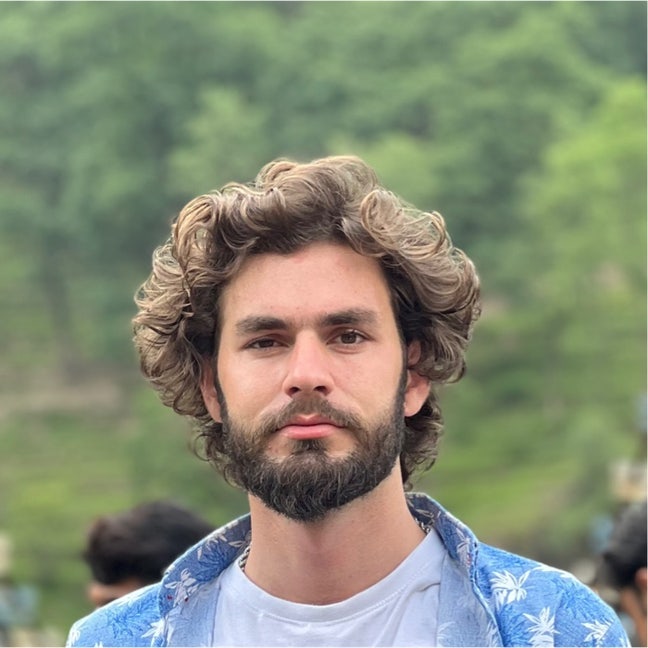 Student Male seeks a single or double room Main Photo