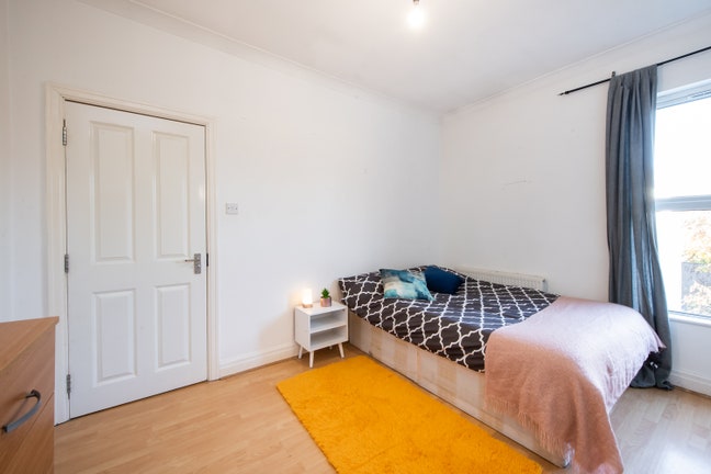 Double Room 3' from the Station - Tufnell Park  Main Photo