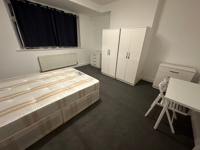 Double Room for 2 Months Let All Included Main Photo