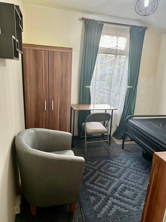2 Rooms Available for Rent – All Bills and Wifi In Main Photo