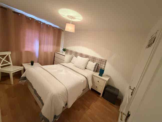 Rooms to rent  Main Photo