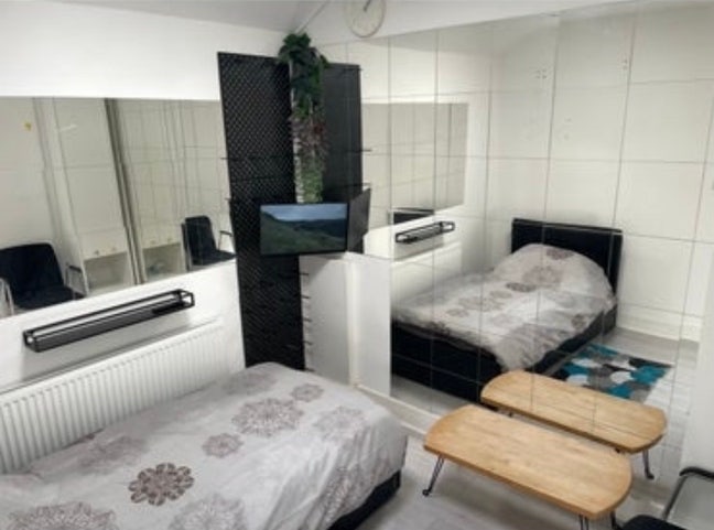 Single room - 5 min walk Dagenham East tube Main Photo