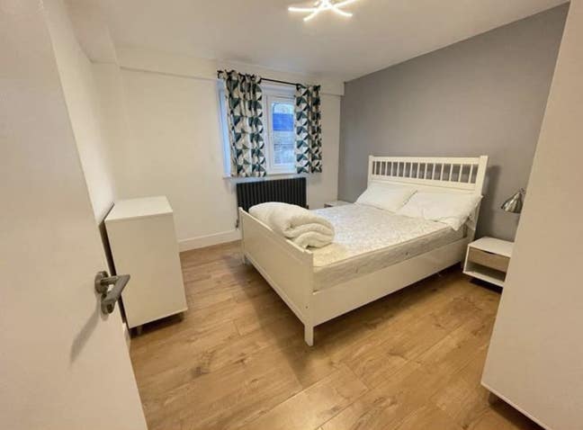 2 Spacious Double Bedrooms in E14 Main Photo