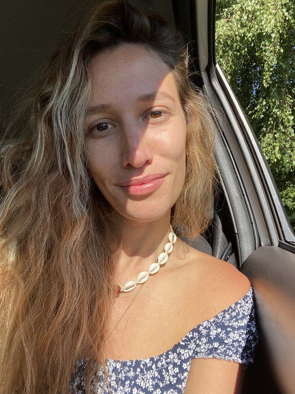 I am a female aged 36. I am looking for a sin... Main Photo