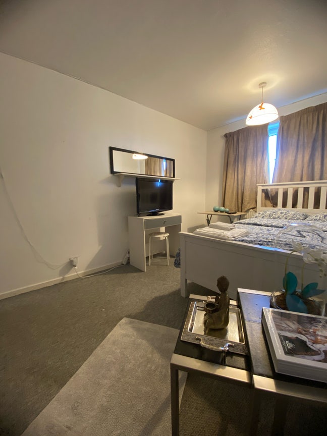 Room Near Roehampton University Main Photo